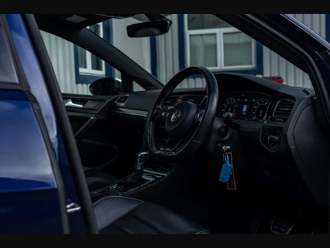Volkswagen Golf 2.0 Golf R TSi Semi-Auto 4WD 5dr 11