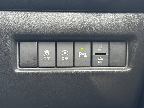 Suzuki Swift 1.2 Dualjet 83 12V Hybrid SZ5 5dr 28