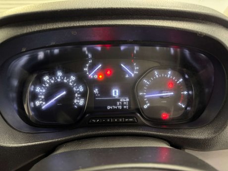 Vauxhall Vivaro 1.5 Vivaro 2900 Sportive S/S 13