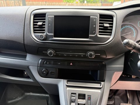 Peugeot e-Expert e 1200 75kWh Professional Standard Panel Van Auto MWB 6dr 9