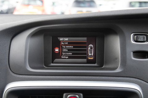 Volvo V40 T2 MOMENTUM 28