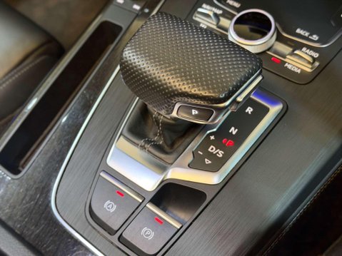 Audi Q5 2.0 TFSI 45 Vorsprung SUV 5dr Petrol S Tronic quattro Euro 6 (s/s) (245 ps) 59