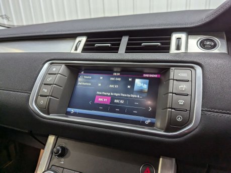 Land Rover Range Rover Evoque 2.0 Range Rover Evoque SE Tech TD4 Auto 4WD 5dr 90
