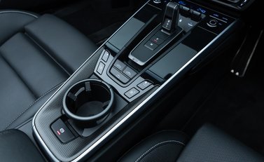 Porsche 911 Turbo S Cabriolet (992) 21