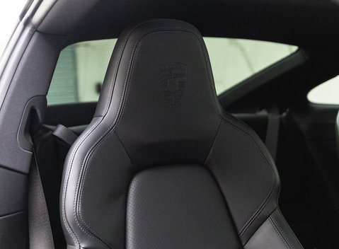Porsche 911 Carrera S (992) 14