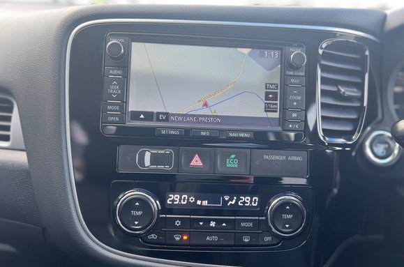 Mitsubishi Outlander PHEV 2.0h 12kWh GX4h CVT 4WD AUTO 35