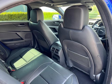 Jaguar XE 2.0i GPF R-Sport Auto Euro 6 (s/s) 4dr 27