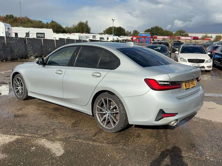 BMW 3 Series 2.0 330i Sport Auto 4dr 13