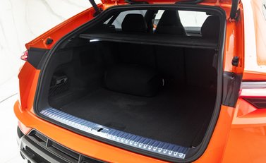 Lamborghini Urus PERFORMANTE 62