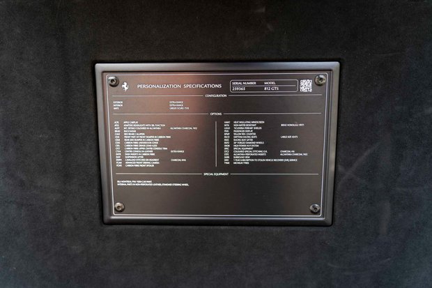 Ferrari 812 GTS BLU MONTREAL. CARBON FIBRE INT & EXT. CARPLAY. PASSENGER DISPLAY. LIFT 5