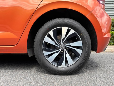 Volkswagen Polo SE TSI 10