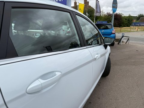 Ford Fiesta 1.25 Zetec Euro 5 5dr 29