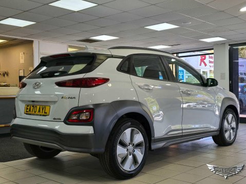 Hyundai KONA 39kWh SE Auto 5dr (10.5kW Charger) 40