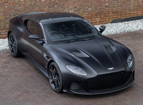 Aston Martin DBS Superleggera 8