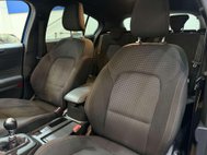 Ford Focus 1.0T EcoBoost ST-Line Hatchback 5dr Petrol Manual Euro 6 (s/s) (125 ps) 6