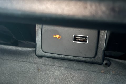 Peugeot Boxer 333 L1 H1 120 ps BlueHdi Professional - Sat Nav & Air Con 25