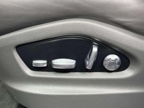 Porsche Cayenne 3.0 V6 E-Hybrid 14kWh SUV 5dr Petrol Plug-in Hybrid TiptronicS 4WD Euro 6 ( 40