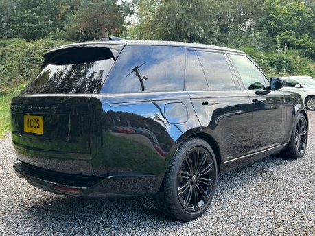 Land Rover Range Rover 3.0 Range Rover SE D MHEV Auto 4WD 5dr 5