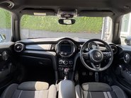 Mini Hatch Cooper 1.5 Sport Comfort / Navigation 3 door - SAT NAV - JCW STYLING 11