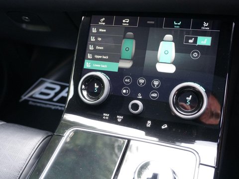 Land Rover Range Rover Velar 3.0 D300 R-Dynamic HSE SUV 5dr Diesel Auto 4WD Euro 6 (s/s) (300 ps) 25