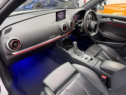 Audi S3 2.0 TFSI Black Edition Sportback 5dr Petrol S Tronic quattro Euro 6 (s/s) ( 38