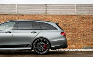 Mercedes-Benz E Class E63 S Estate Edition 1 27