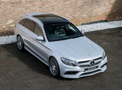 Mercedes-Benz C Class C63 Estate 31