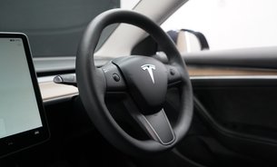 Tesla Model 3 LONG RANGE AWD One Owner RYZEN Now with GROK AI Adaptive LEDs Pano Roof   23