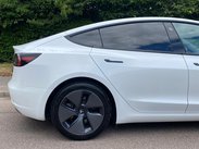 Tesla Model 3 (Dual Motor) Long Range Auto 4WDE 4dr 33