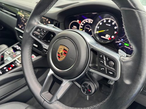 Porsche Cayenne V6 PLATINUM EDITION 57