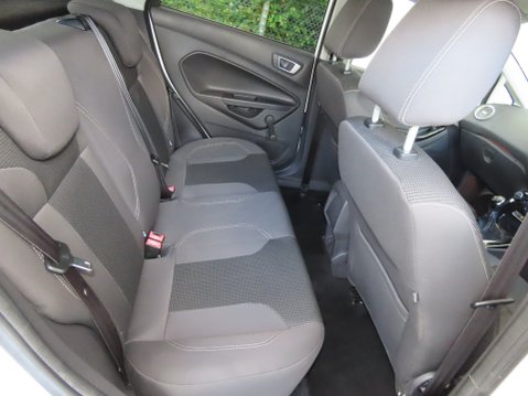 Ford Fiesta TITANIUM 8