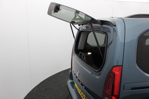 Vauxhall Combo Life 5dr 100kW Ultimate 52kWh Electric Automatic (11kW Charger) 47