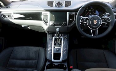Porsche Macan GTS 13