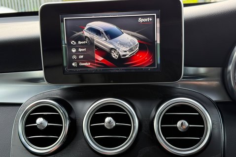 Mercedes-Benz GLC GLC 220 D 4MATIC AMG LINE PREMIUM - TWO OWNERS - PANORAMIC SUNROOF 11
