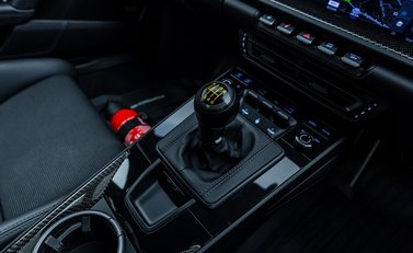 Porsche 911 GT3 TOURING (992) 20