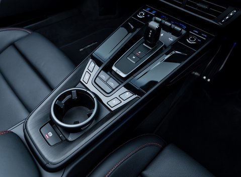 Porsche 911 Targa 4 GTS (992.2) 27