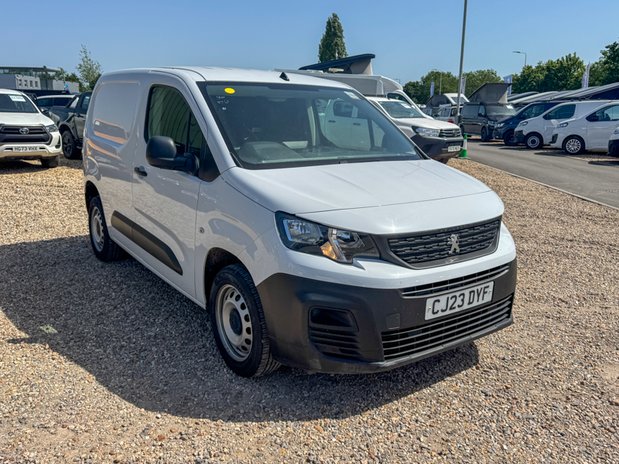 Peugeot Partner SWB L1H1 Low Roof Professional Air Con EURO 6 4