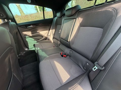 Vauxhall Insignia 2.0 Insignia SRi VX-Line Nav TD 5dr 21