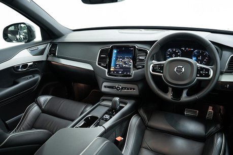 Volvo XC90 2.0 B5 MHEV R-Design SUV 5dr Diesel Hybrid Auto 4WD Euro 6 (s/s) (235 ps) 3