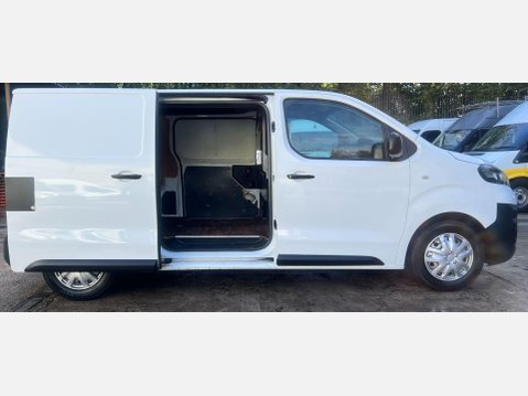 Vauxhall Vivaro 1.5 Turbo D 2700 Edition Panel Van 5dr Diesel Manual L1 H1 Euro 6 (s/s) (12 9