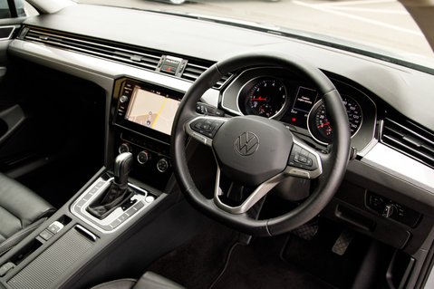 Volkswagen Passat SEL TSI EVO DSG 4