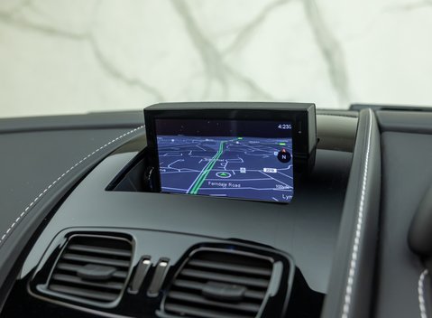 Aston Martin V12 Vantage S Roadster 23