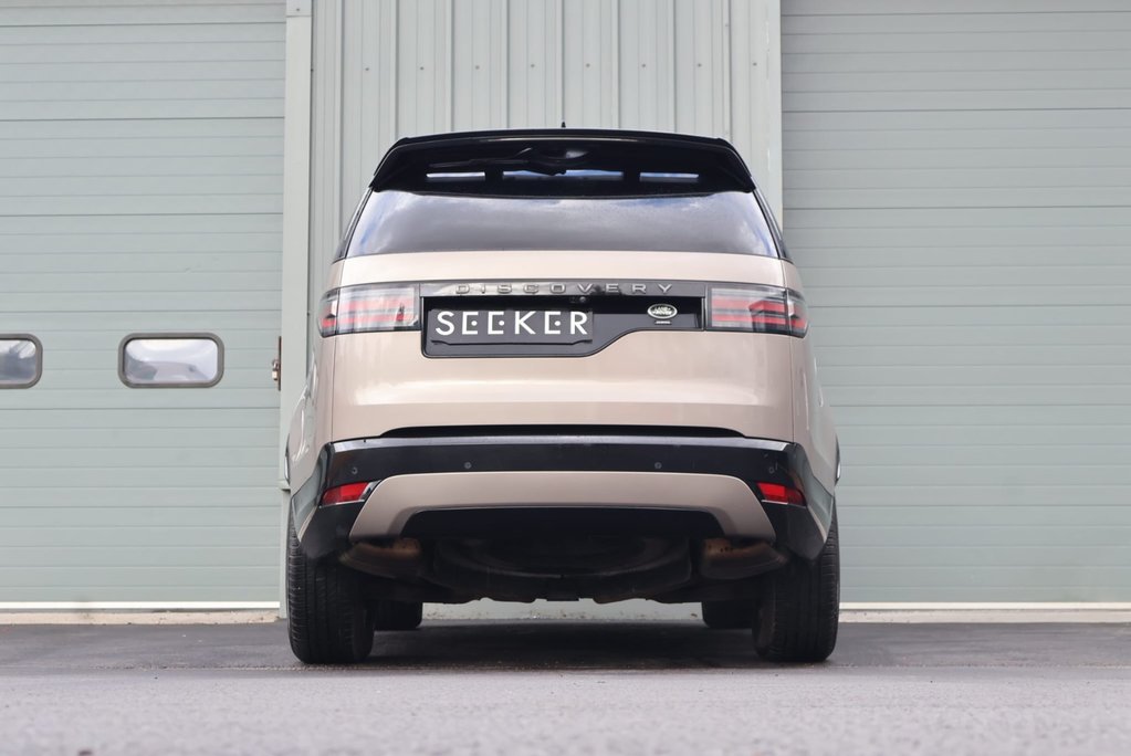 Land Rover Discovery R-DYNAMIC SE MHEV STYLED BY SEEKER 5