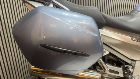 Yamaha FJR1300 2007 42K PANNIERS NEW MOT WARRANTY TOURER COMMUTER BIKE 42