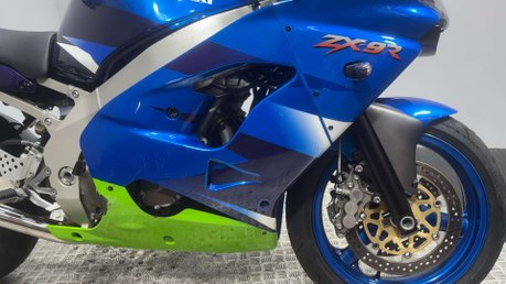 Kawasaki ZX ZX9R 2000 ONLY 6K 1 OWNER RUNNING PROJECT BIKE SPORT BIKE 26