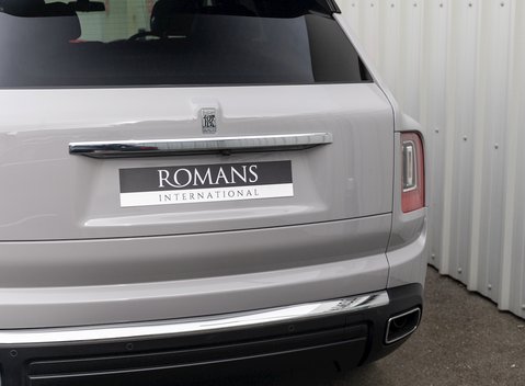 Rolls-Royce Cullinan 30