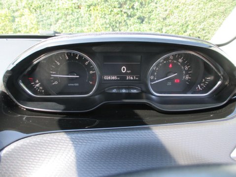 Peugeot 2008 1.2 PureTech Allure Premium Euro 6 (s/s) 5dr 19