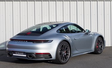 Porsche 911 Carrera 4S (992) 9