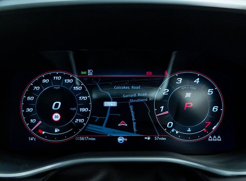 Jaguar F-Pace SVR 22