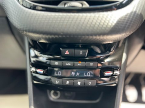 Peugeot 2008 BLUE HDI S/S FELINE MISTRAL 40